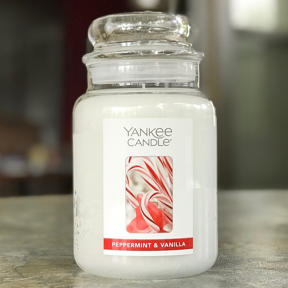 Yankee Candle Peppermint & Vanilla Large 22 Oz. Jar Candle, New